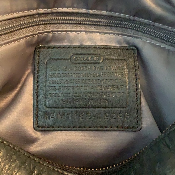 Black leather Coach purse gold hardware - Picture 3 of 3